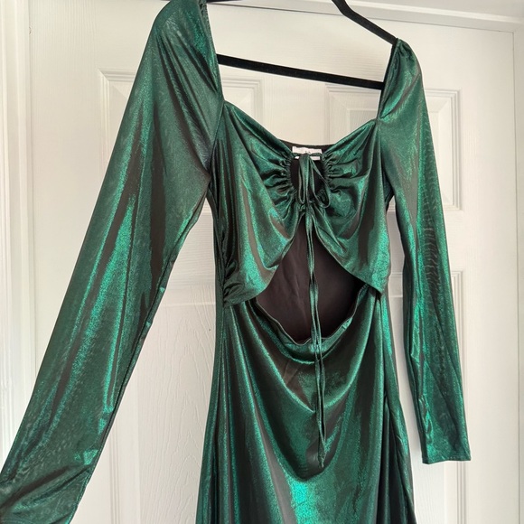 NSR Emerald Green Metallic Cutout Ruched Midi Dress Long Sleeve Party Holiday M - Picture 3 of 8